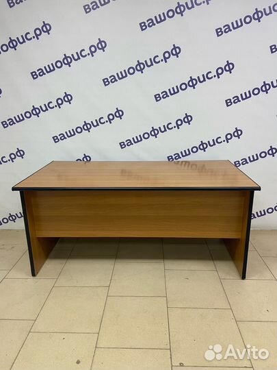 Стол офисный