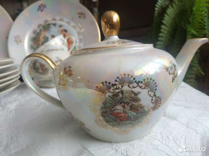 Сервиз чайно-столовый