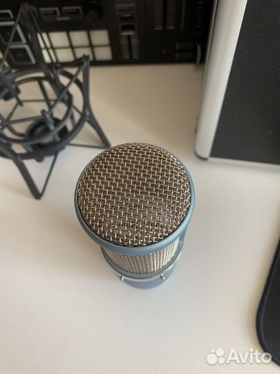 Akg p420 студийный конденсаторный микрофон