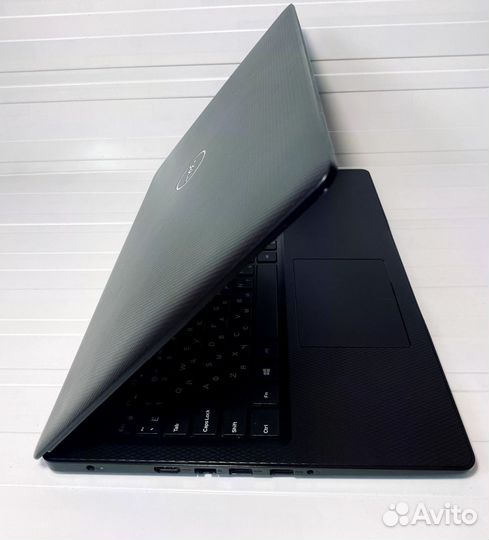 Ноутбук игровой Core i3-7пок /Radeon 520 (2gb) 1tb