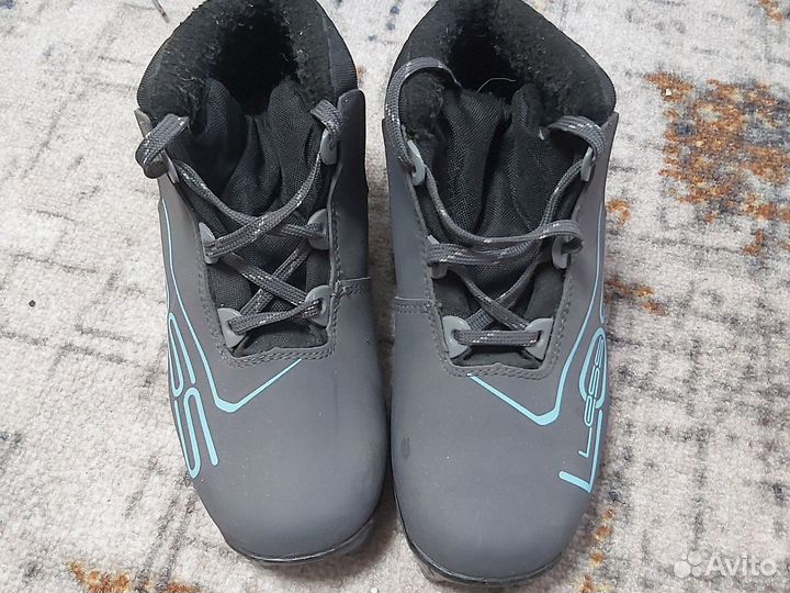 Лыжные ботинки