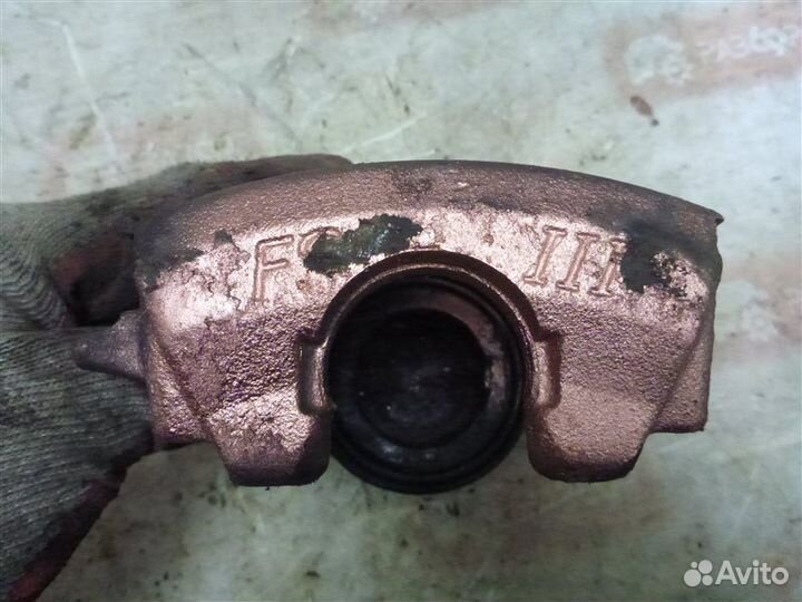 Суппорт передний левый Skoda Octavia 1Z3 BSE 2012