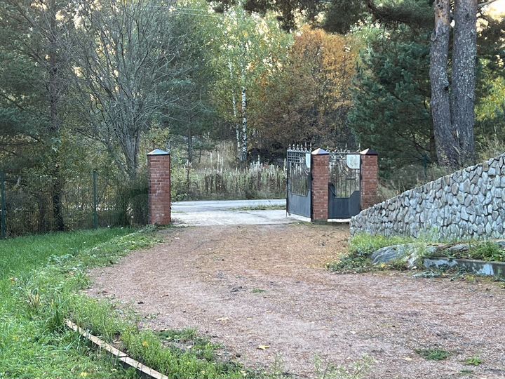 Коттедж 191 м² на участке 100 сот.