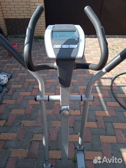 Эллиптический тренажер torneo