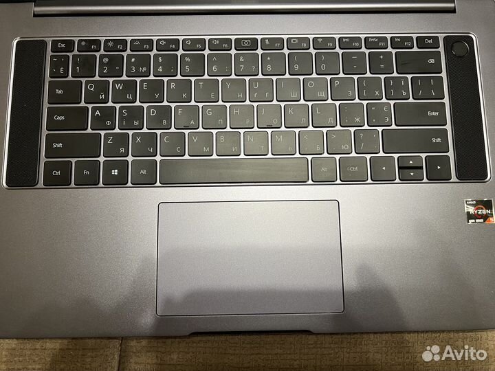Huawei matebook D16 R5/16/512