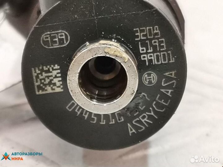 Форсунка Opel Insignia (A) 2009 55566050