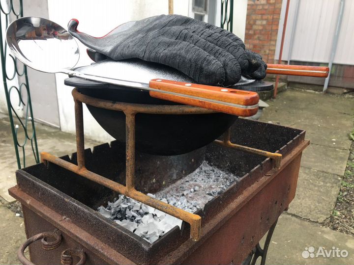 Казан чугунный 6 л. комплект, обожён