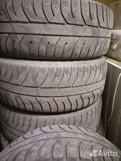 Колеса зимние 205 55 r16