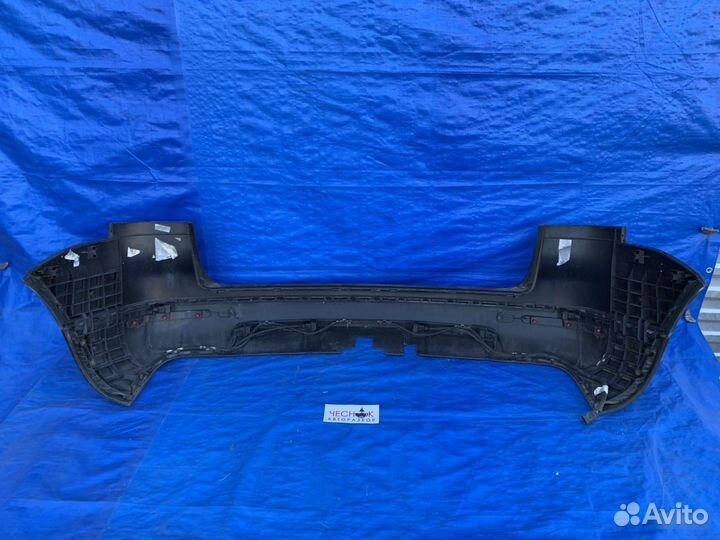 Бампер задний юбка под парктроник Touareg до 2006