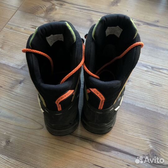 Трекинговые ботинки Salewa Mtn Trainer 2 Mid Gtx M