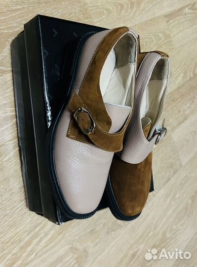 Лоферы женские