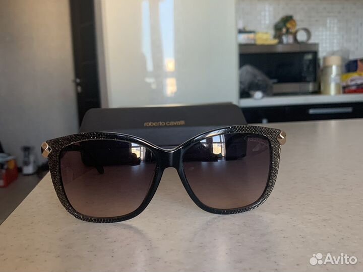 Солнцезащитные очки roberto cavalli