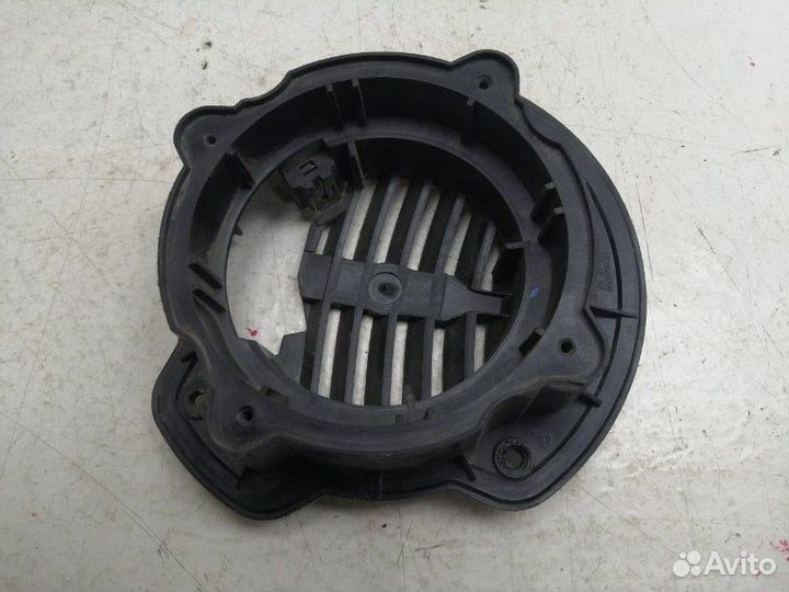 Кронштейн задний правый Peugeot 308 2006-2014