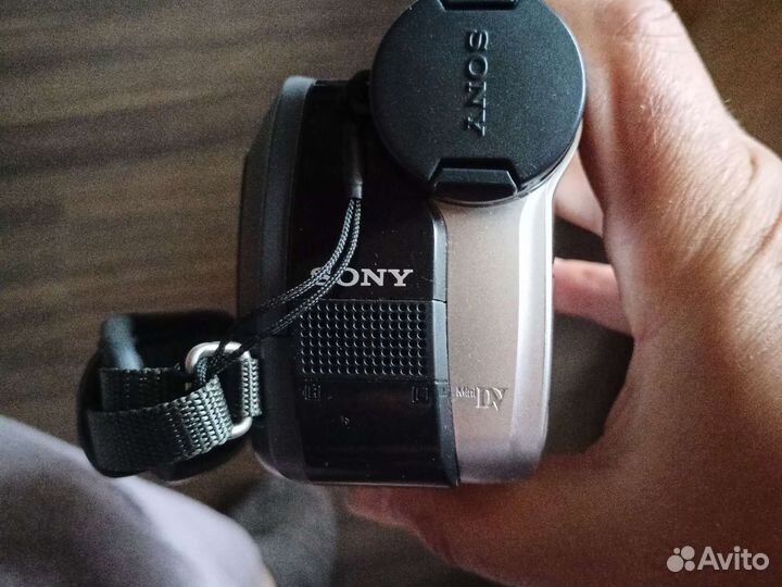 Видеокамера sony