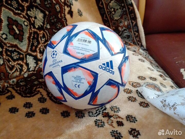 Футбольный мяч adidas лига чемпионов mini