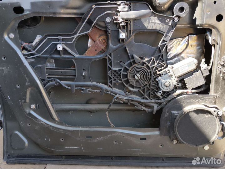 Дверь передния левая на Opel Sintra