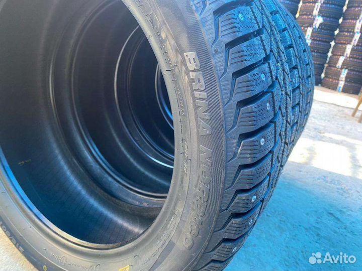 Viatti Brina Nordico V-522 215/50 R17 91T