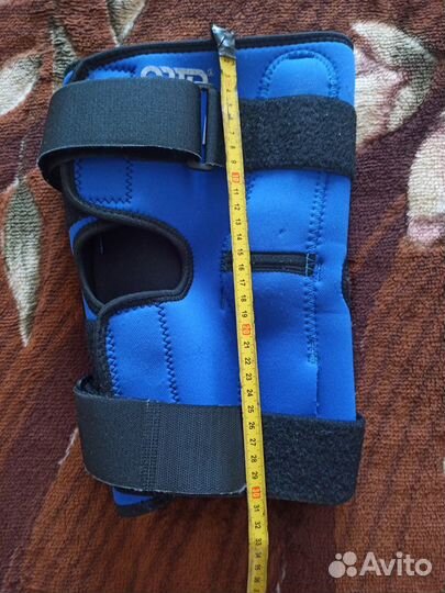 Коленный ортез