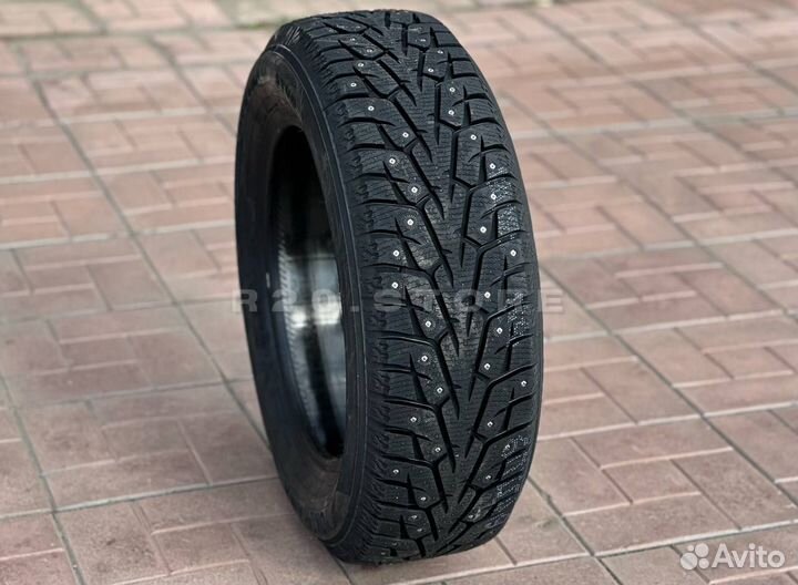 Yokohama Ice Guard Stud IG55 215/60 R16 99T