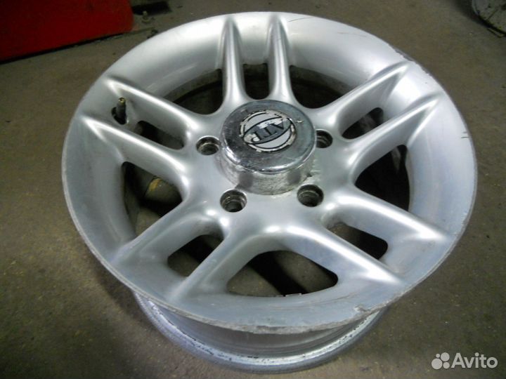 Диск на Ниву R15