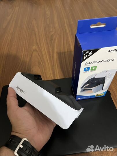Док станция для контролера Пс5