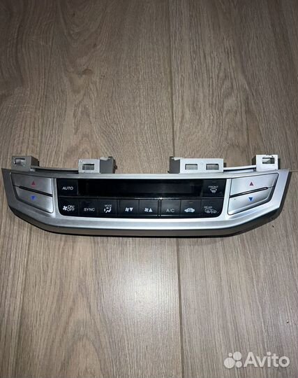Блок управления климатом Honda Accord 9