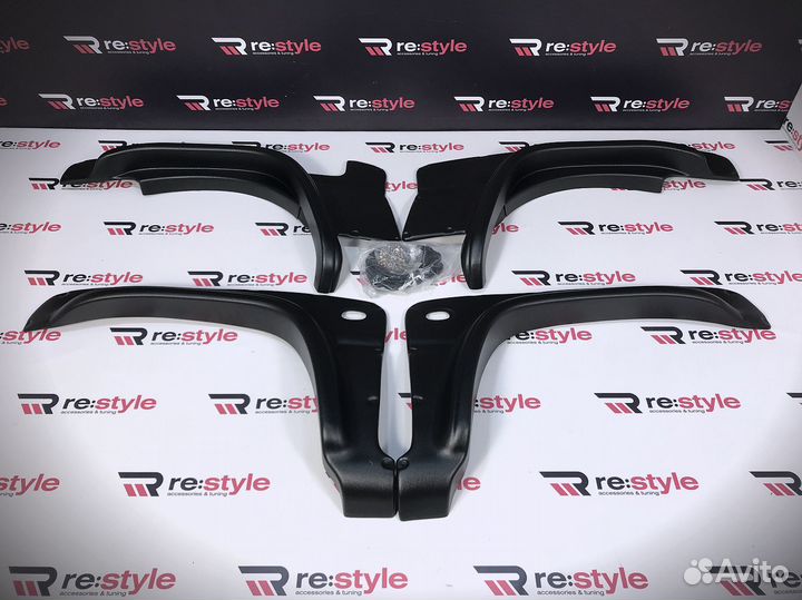 Фендера Suzuki Jimny