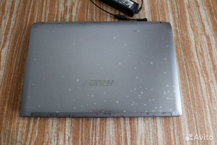 Ноутбук Asus на Intel Core i3, Nvidia, SSD 256гб