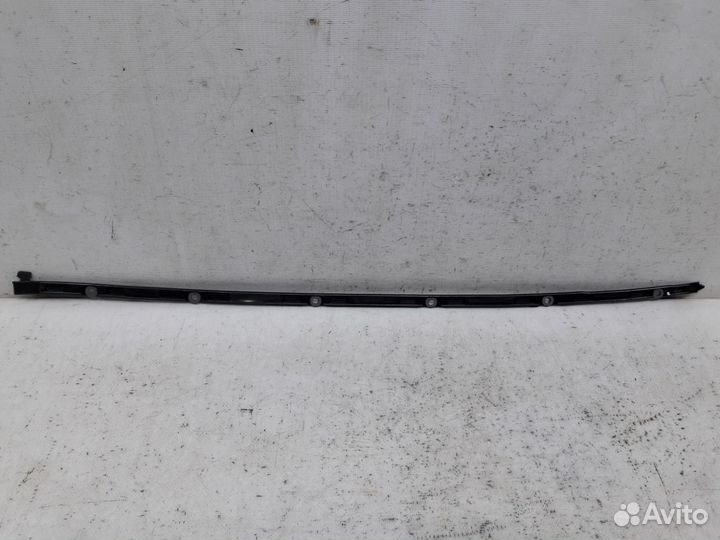 Молдинг лобового стекла левый Kia Sorento 3 Prime