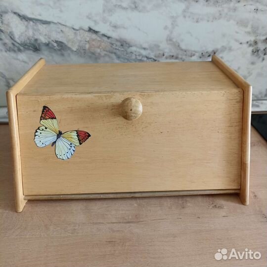 Хлебница деревянная