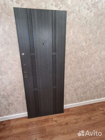 Панель на входную дверь