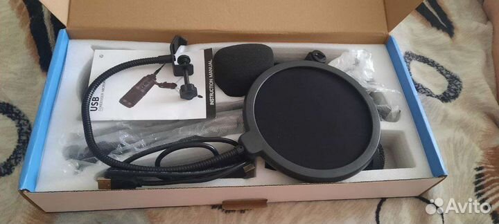 Конденсаторный профессиональный микрофон