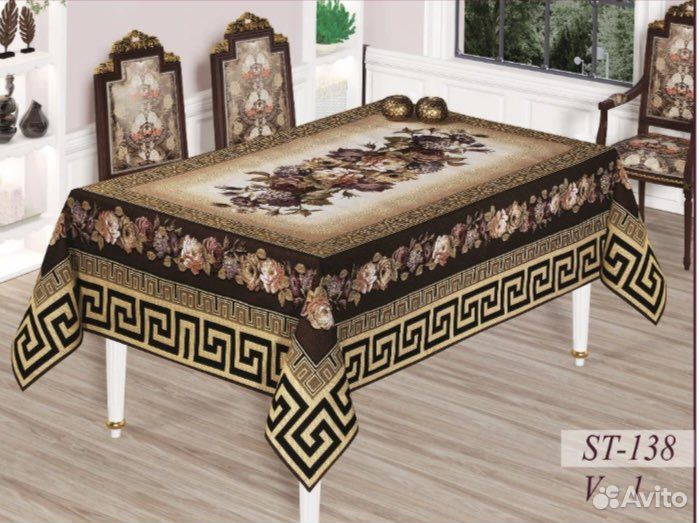 Скатерти гобеленовые
