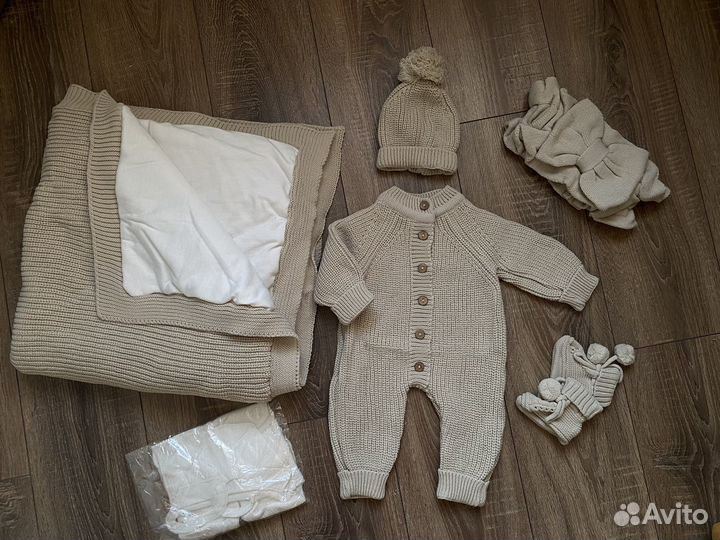 Новый осенний выписной комплект 7в1