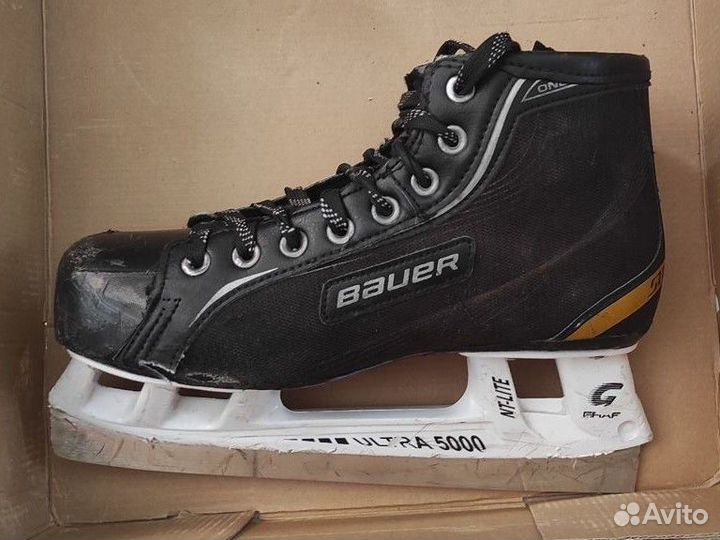 Коньки хоккейные с мячом