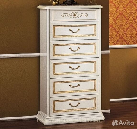 Комод массив