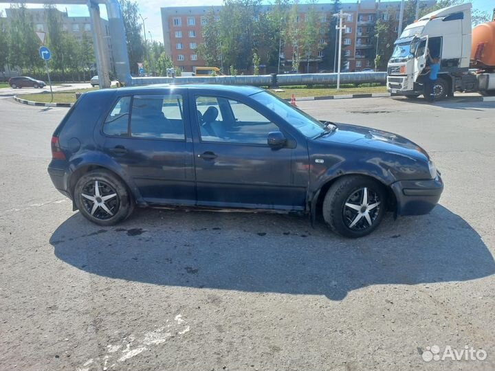 Volkswagen Golf 1.4 МТ, 1998, 327 000 км