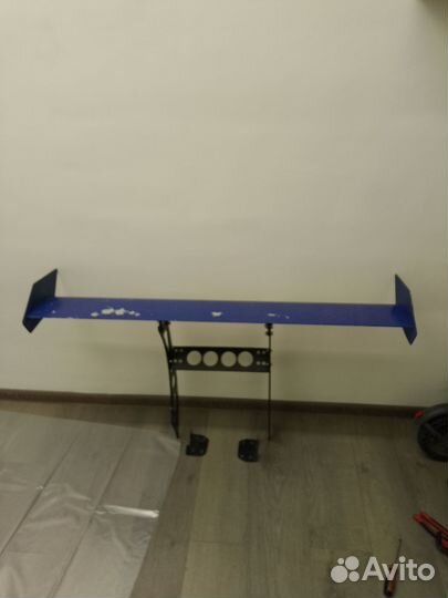 Спойлер на хэтчбек