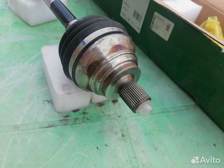 Полуось передняя левая