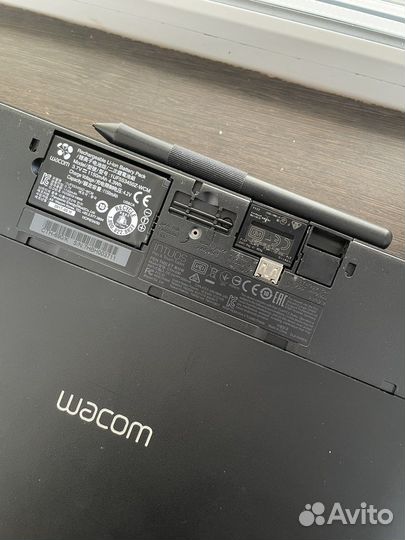 Графический планшет wacom Intuos Art M