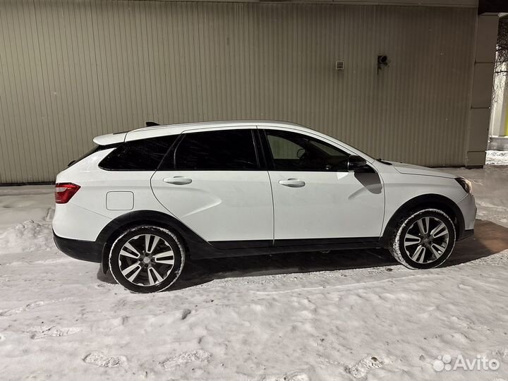 LADA Vesta Cross 1.6 CVT, 2021, 105 000 км