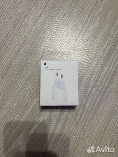 Блок питания apple 20w type c