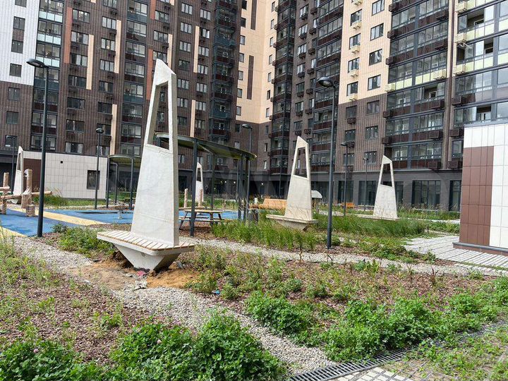 3-к. квартира, 83 м², 3/25 эт.