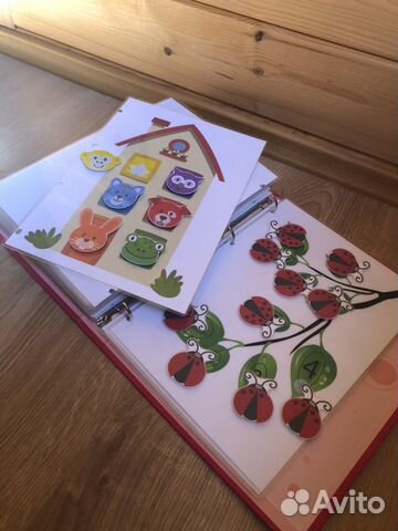 Игровой альбом на липучках Бизиборд