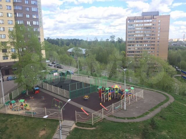 2-к. квартира, 63 м², 6/18 эт.
