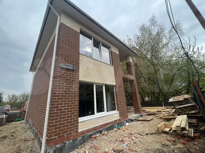 Коттедж 130 м² на участке 4 сот.