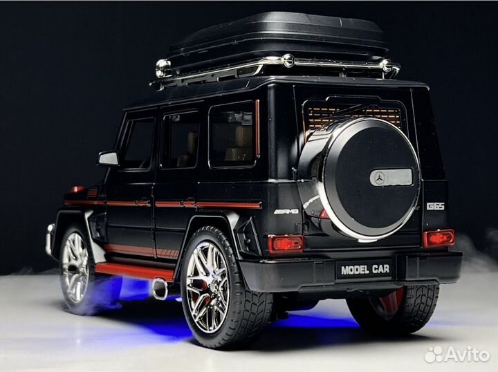 Машинка Мерседес Гелик с Дымом и Кофром на крыше