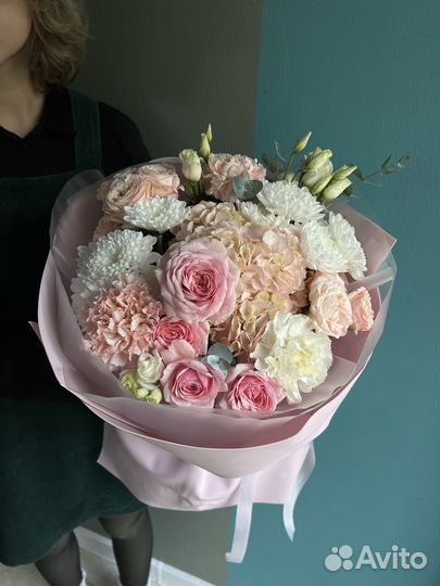 Авторский пышный букет цветы с доставкой