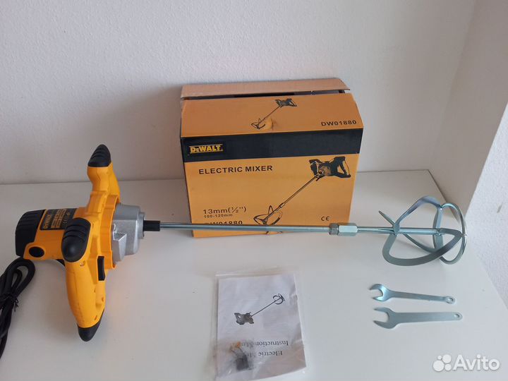 Миксер строительный Dewalt