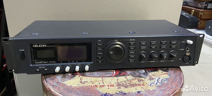 Вокальный процессор TC Helicon VoicePrism